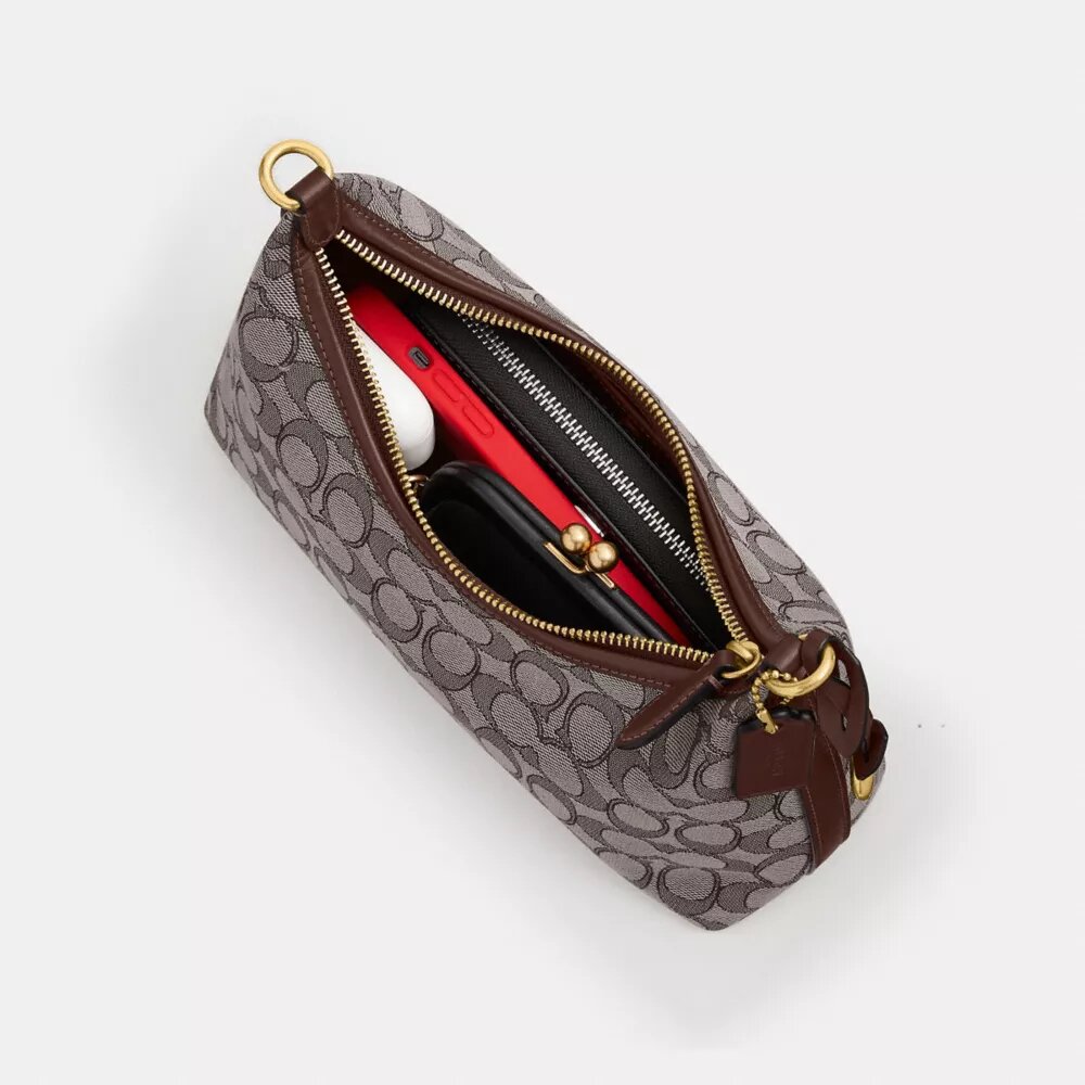 Juliet-Schultertasche 25 in Signature-Jacquard