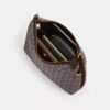 Juliet-Schultertasche 38 in charakteristischem Jacquard