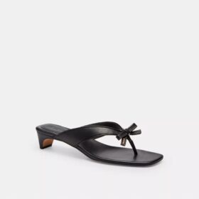Kitten-Heel-Sandale mit Schleife am Zehensteg