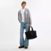 Kleine Tote-Bag im charakteristischen Denim-Look