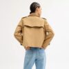 Kurzer Trenchcoat mit charakteristischem Kragen