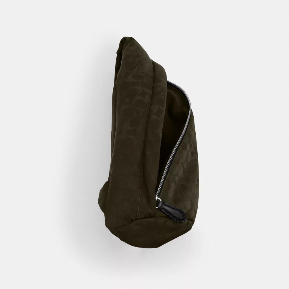 Lachlan Sling aus unserem charakteristischen Nylon