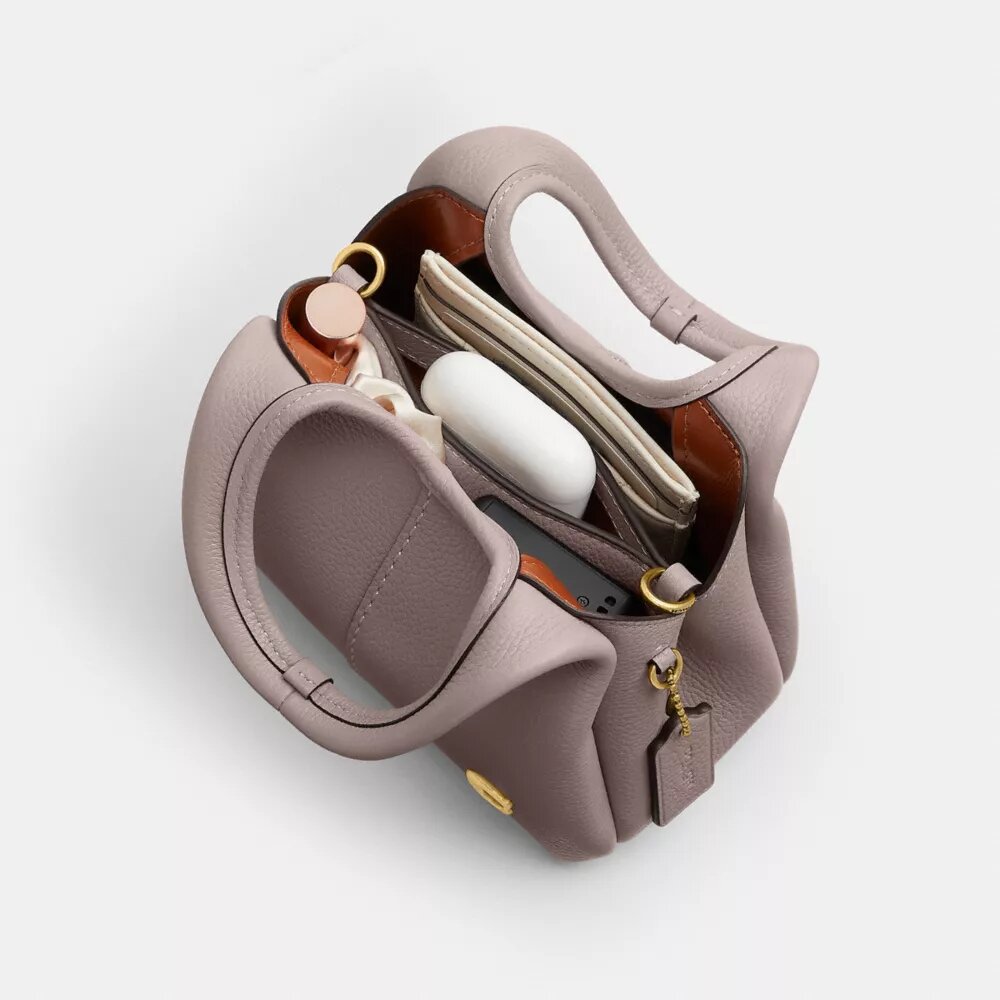 Lana-Schultertasche 19