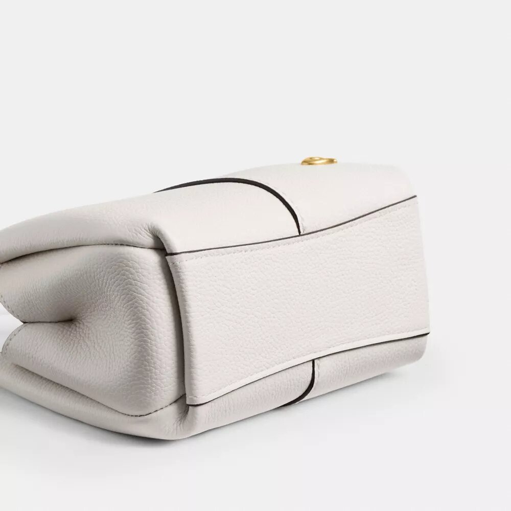 Lana-Schultertasche 19