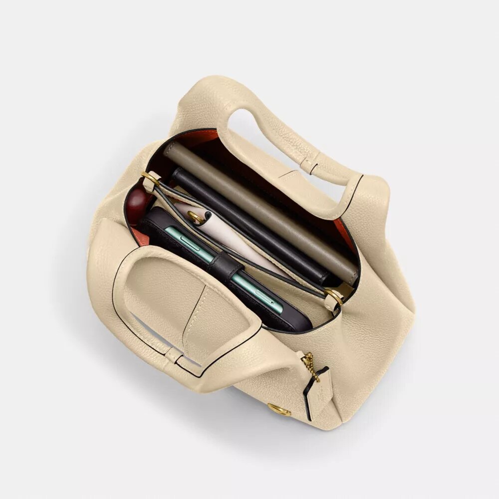 Lana-Schultertasche 23
