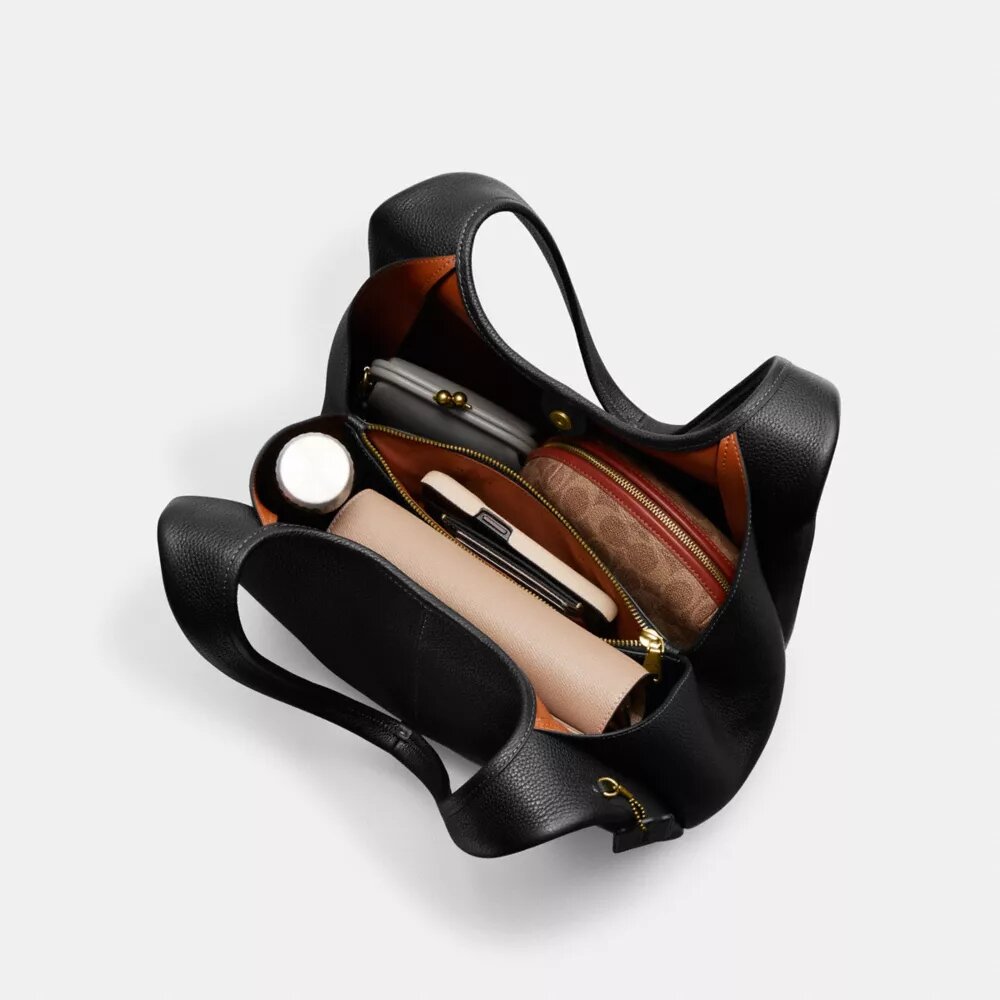 Lana-Schultertasche