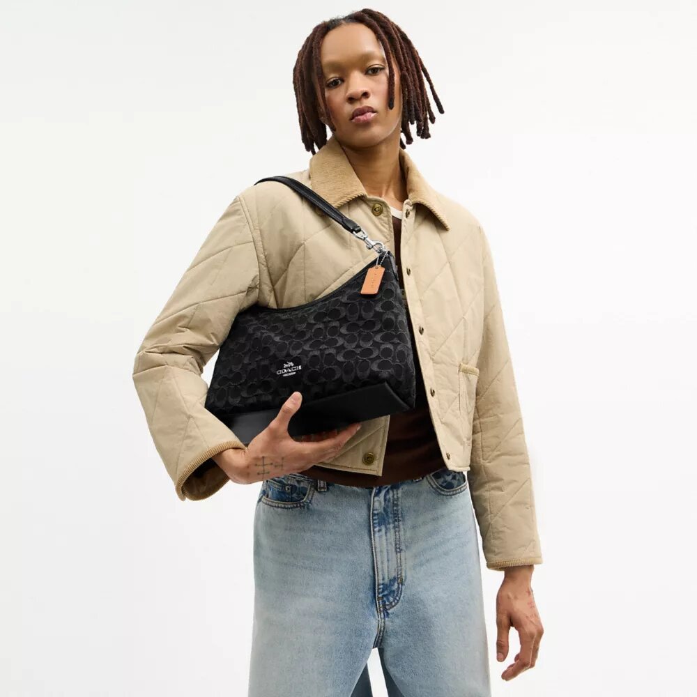 Laurel-Schultertasche aus charakteristischem Denim