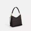 Laurel-Schultertasche aus Signature Canvas