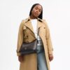 Laurel-Schultertasche aus Signature Canvas