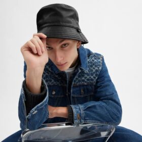 Leder-Bucket-Hut