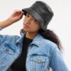 Leder-Bucket-Hut