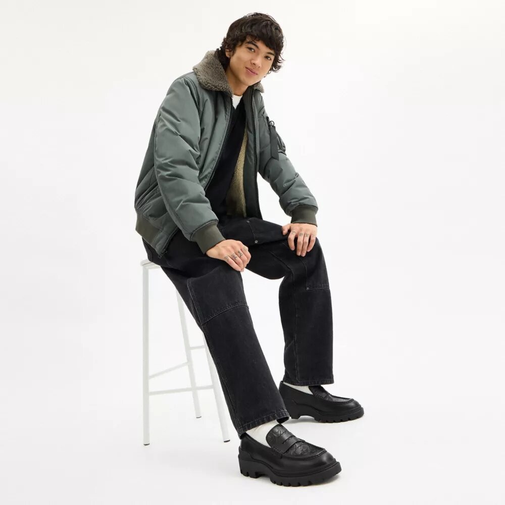 Loafer aus charakteristischem Leder