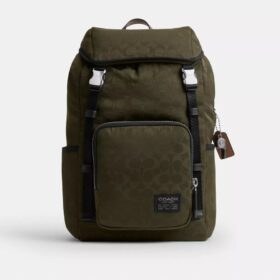 Logan-Rucksack aus charakteristischem Nylon