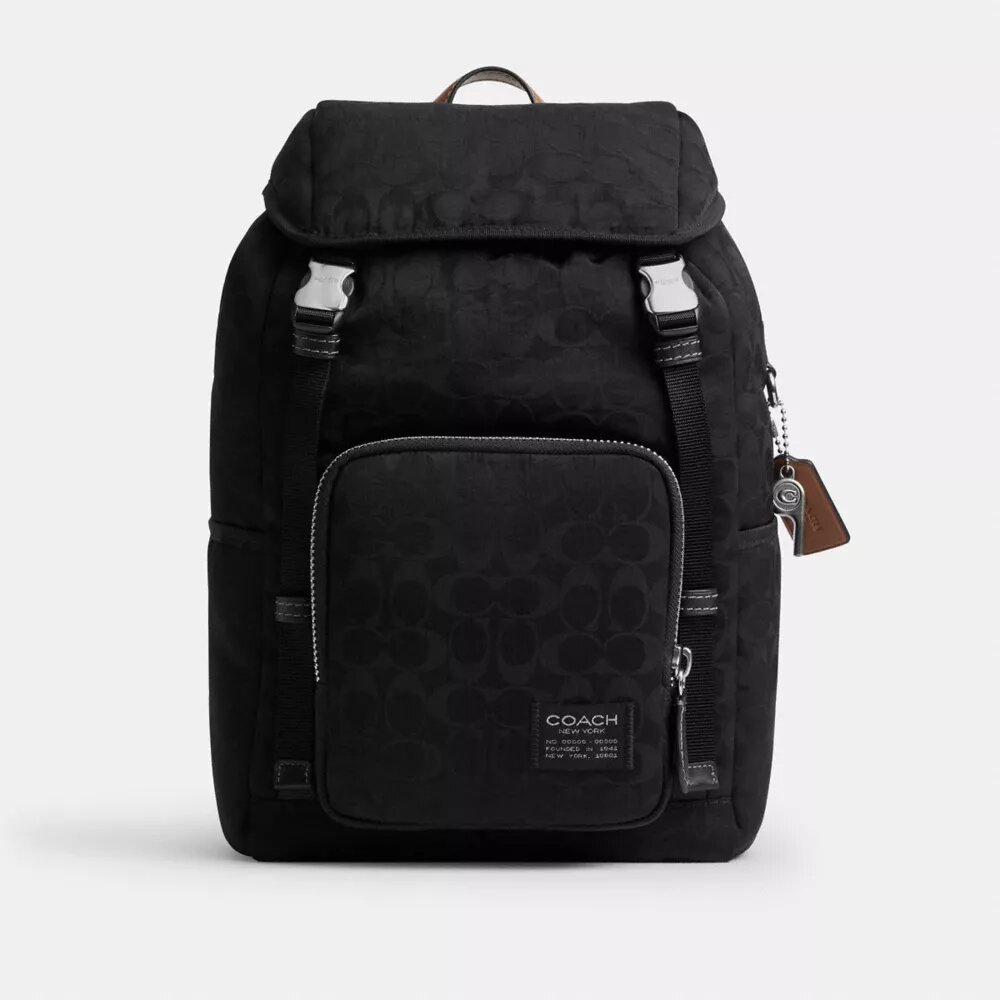 Logan-Rucksack aus charakteristischem Nylon