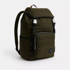 Logan-Rucksack aus charakteristischem Nylon