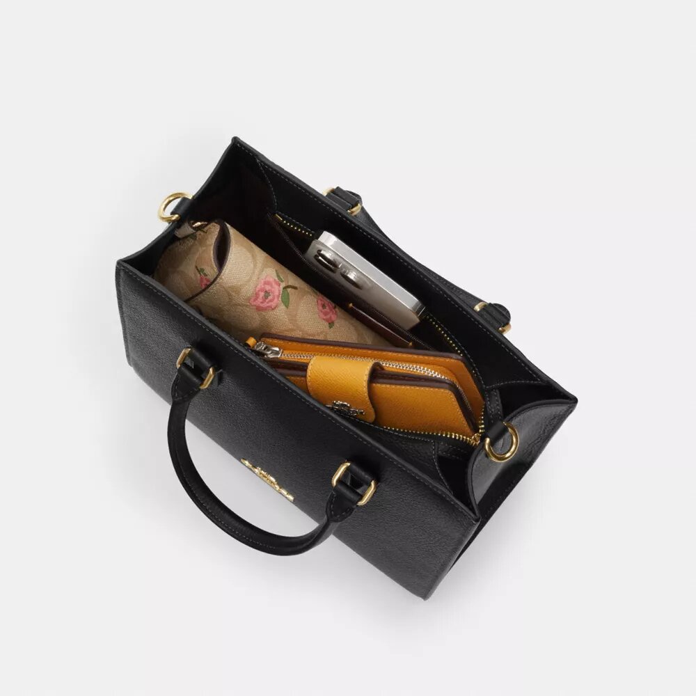 Maggie Small Tote Bag aus „Signature Canvas“ mit Blockmuster