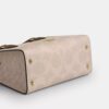 Maggie Small Tote Bag aus „Signature Canvas“ mit Blockmuster