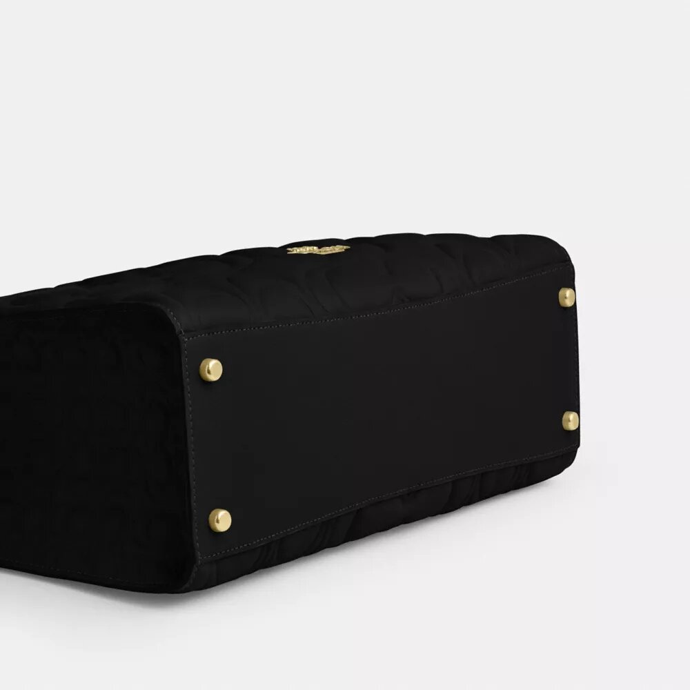 Maggie-Tote-Bag aus charakteristischem Leder
