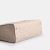 Maggie-Tote-Bag aus Signature Canvas mit Blockmuster