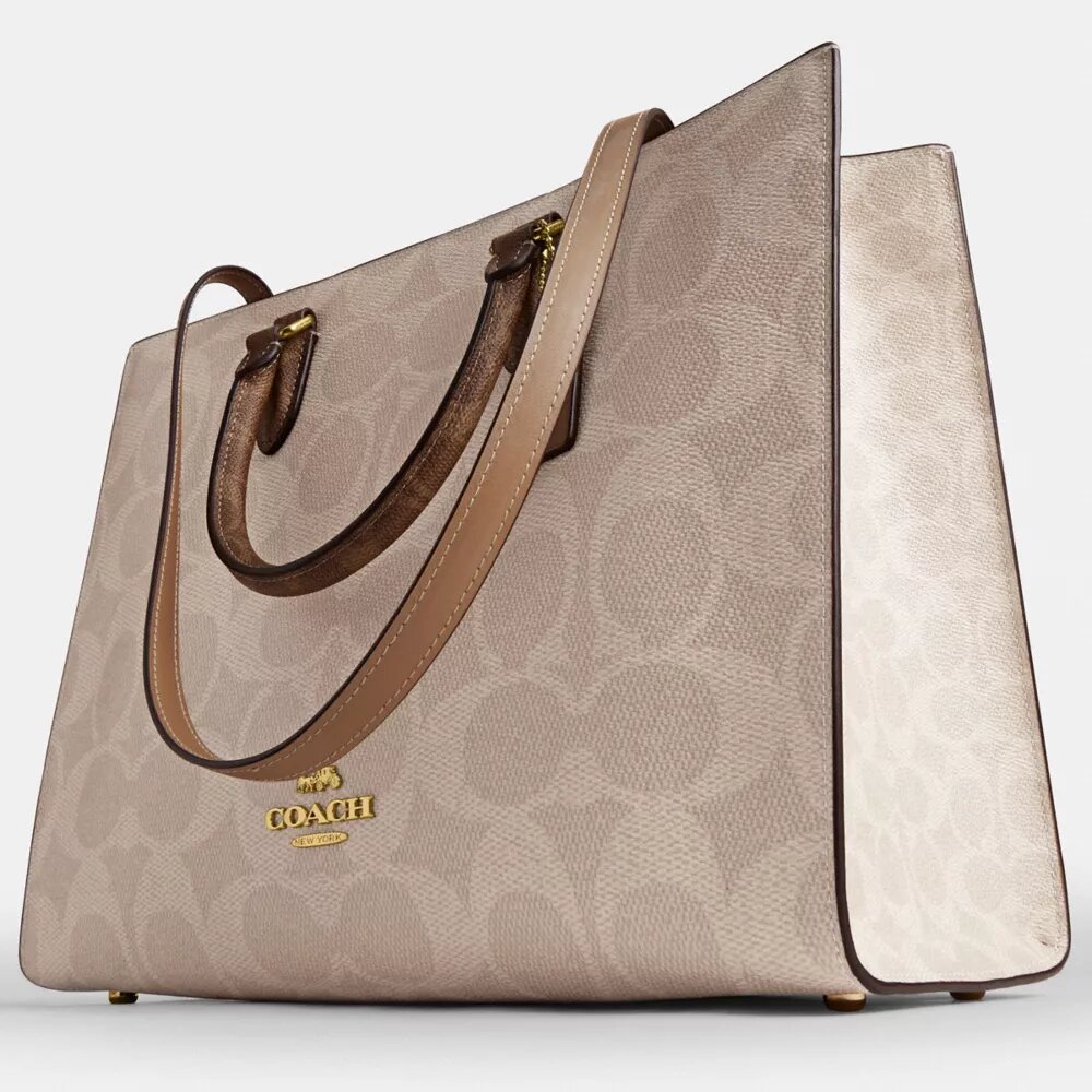 Maggie-Tote-Bag aus Signature Canvas mit Blockmuster