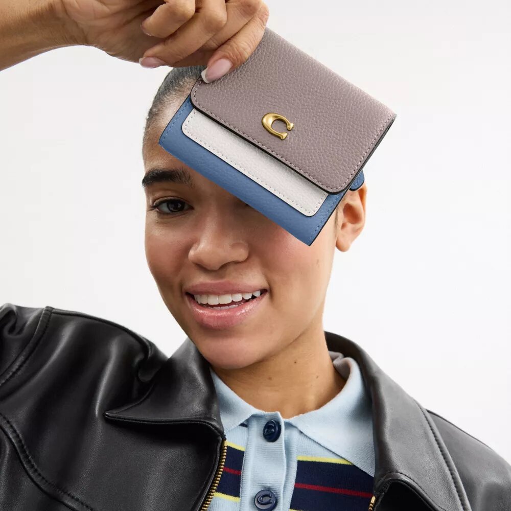 Mila – Kleine Klappgeldbörse im Colorblock-Design