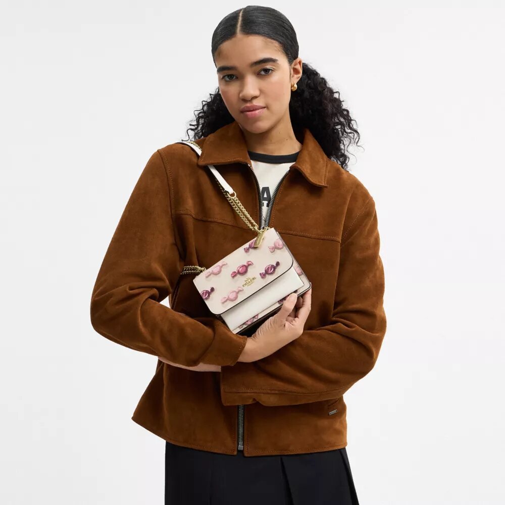 Mini-Klare-Umhängetasche mit Bonbon-Print