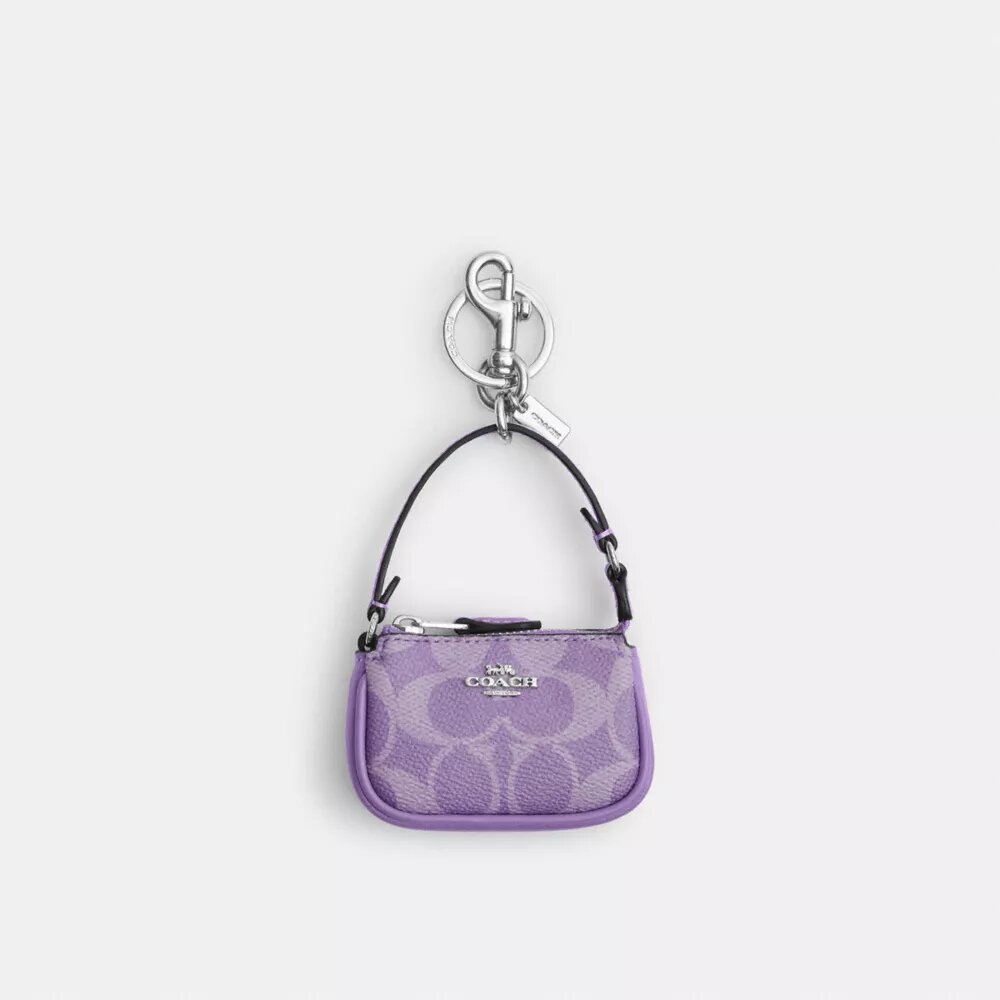 Mini-Nolita-Taschenanhänger aus Signature Canvas