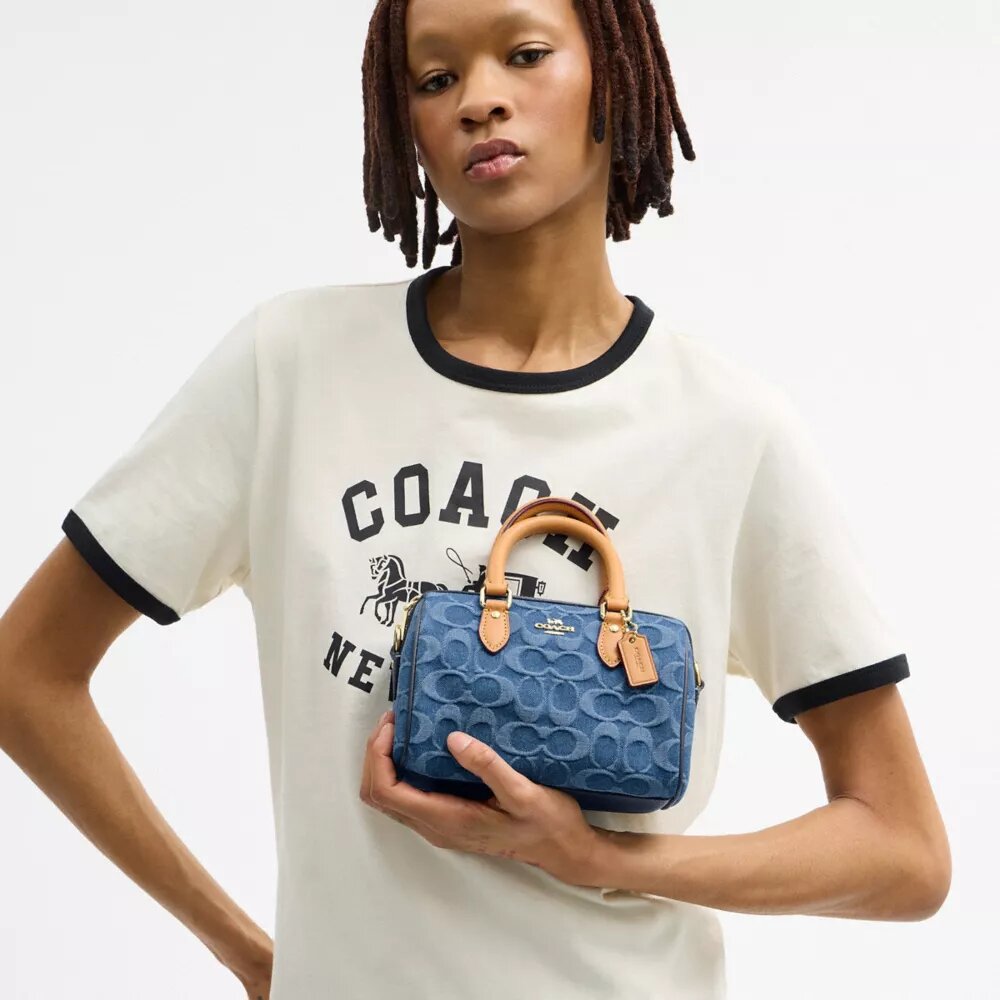 Mini-Rowan-Umhängetasche im charakteristischen Denim-Look
