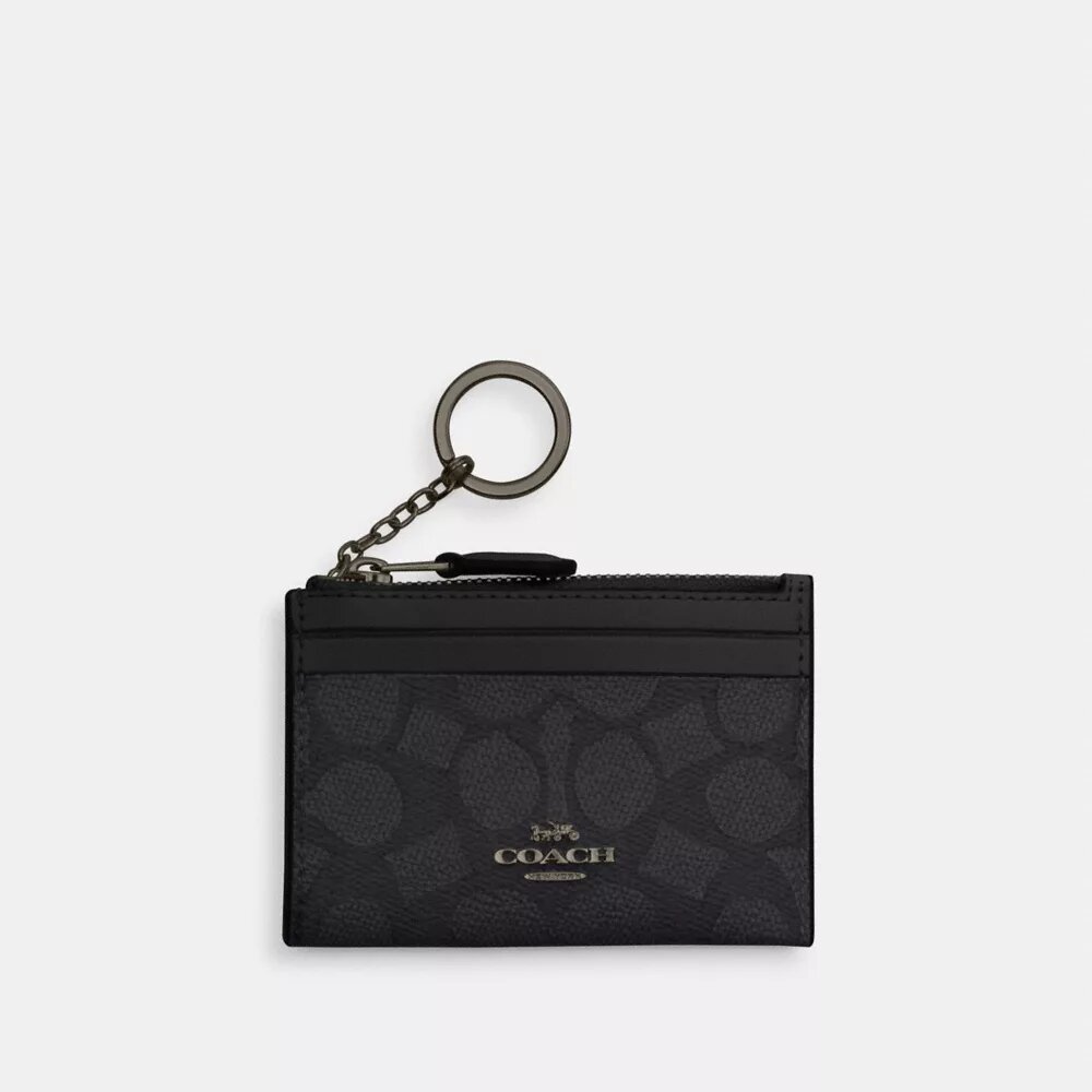 Mini-Skinny-Ausweishülle aus Signature Canvas