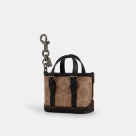 Mini-Warner-Taschenanhänger aus Signature Canvas
