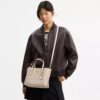 Mollie-Tote-Bag 25 aus Signature Canvas