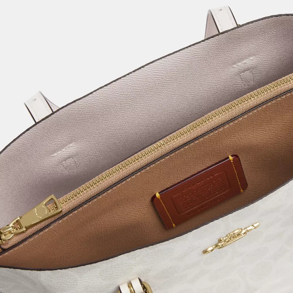 Mollie-Tote-Bag 25 aus Signature Canvas