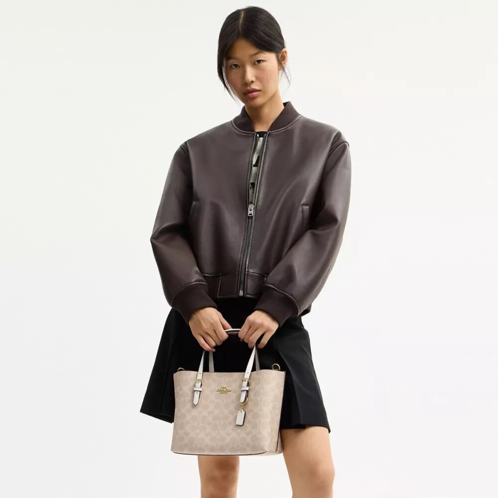 Mollie-Tote-Bag 25 aus Signature Canvas