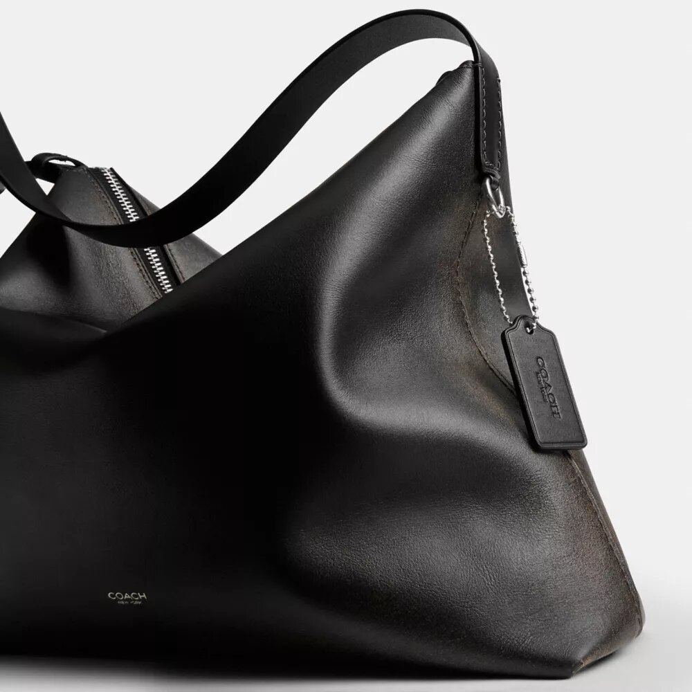 Mott Messenger-Tasche 38 aus „Loved Leather“