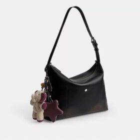 Mott-Umhängetasche 38 aus Used-Leder mit Anhängern