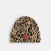 Mütze mit Leopardenmuster