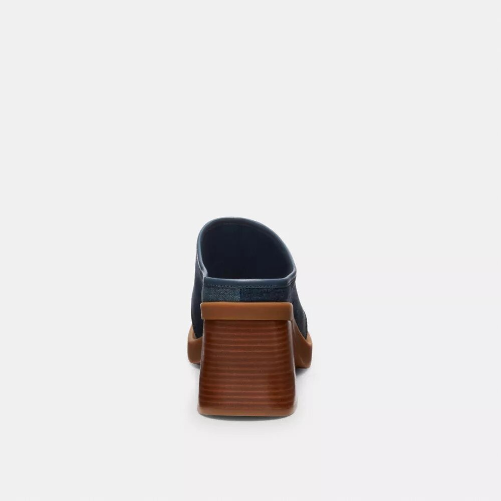 Mules mit Absatz und geformtem C-Logo in „Loved Denim“