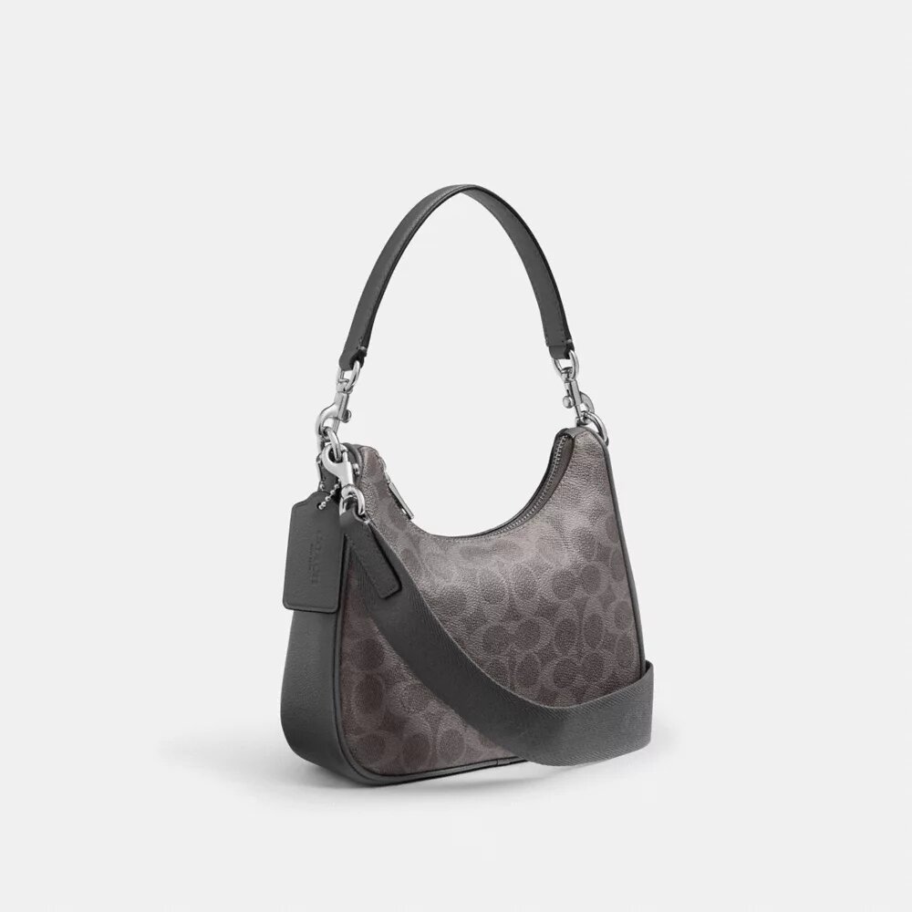 Nolan Hobo-Tasche aus Signature Canvas