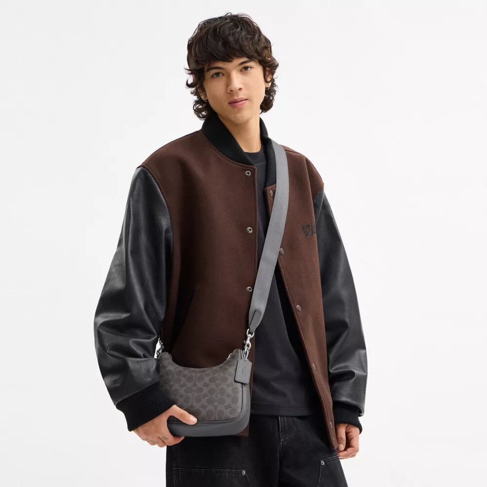 Nolan Hobo-Tasche aus Signature Canvas