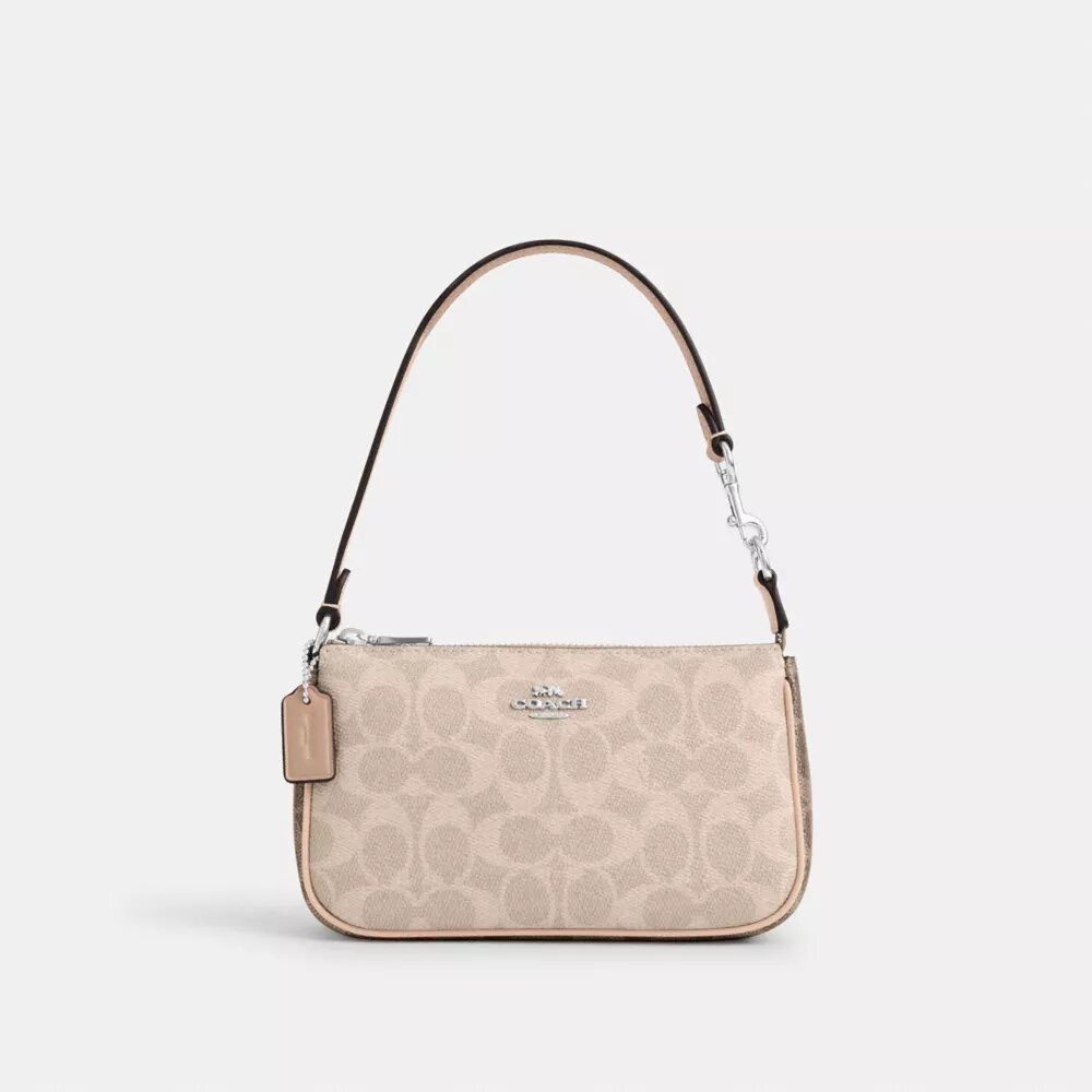 Nolita 19 aus „Blocked Signature Canvas“