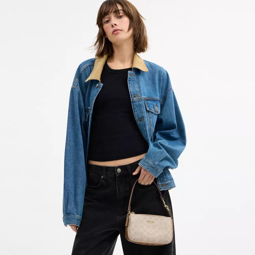 Nolita 19 aus „Blocked Signature Canvas“