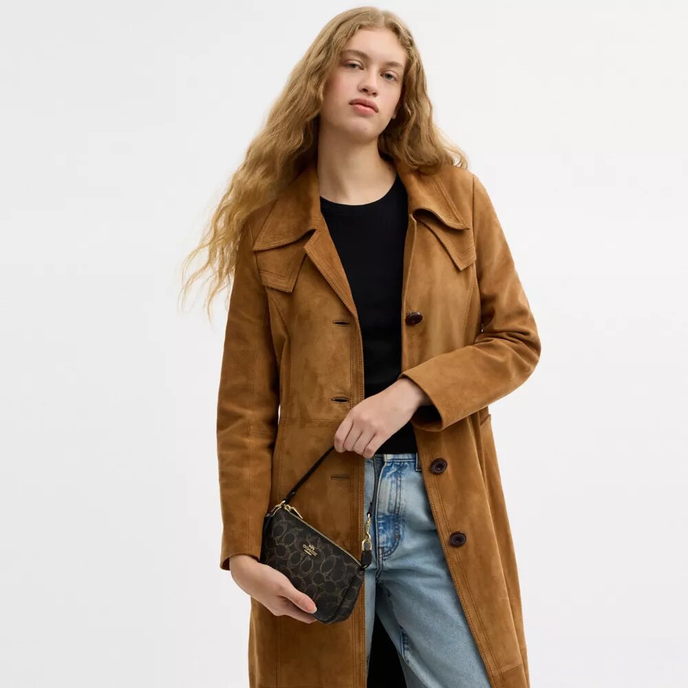 Nolita 19 aus „Loved Signature Canvas“ mit Anhängern