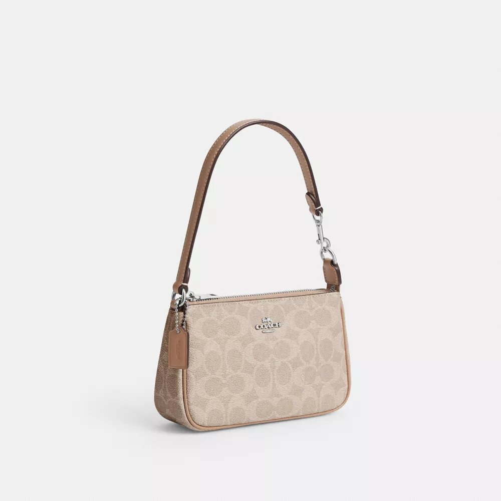 Nolita 19 aus Signature Canvas