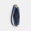 Nolita 19 aus Signature-Denim