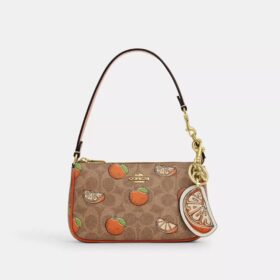 Orangefarbener Taschenanhänger
