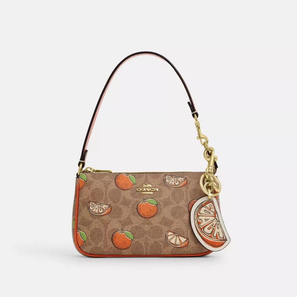 Orangefarbener Taschenanhänger