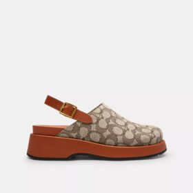 Plateau-Clogs mit geformter C-Platte aus unserem charakteristischen Jacquard-Textil