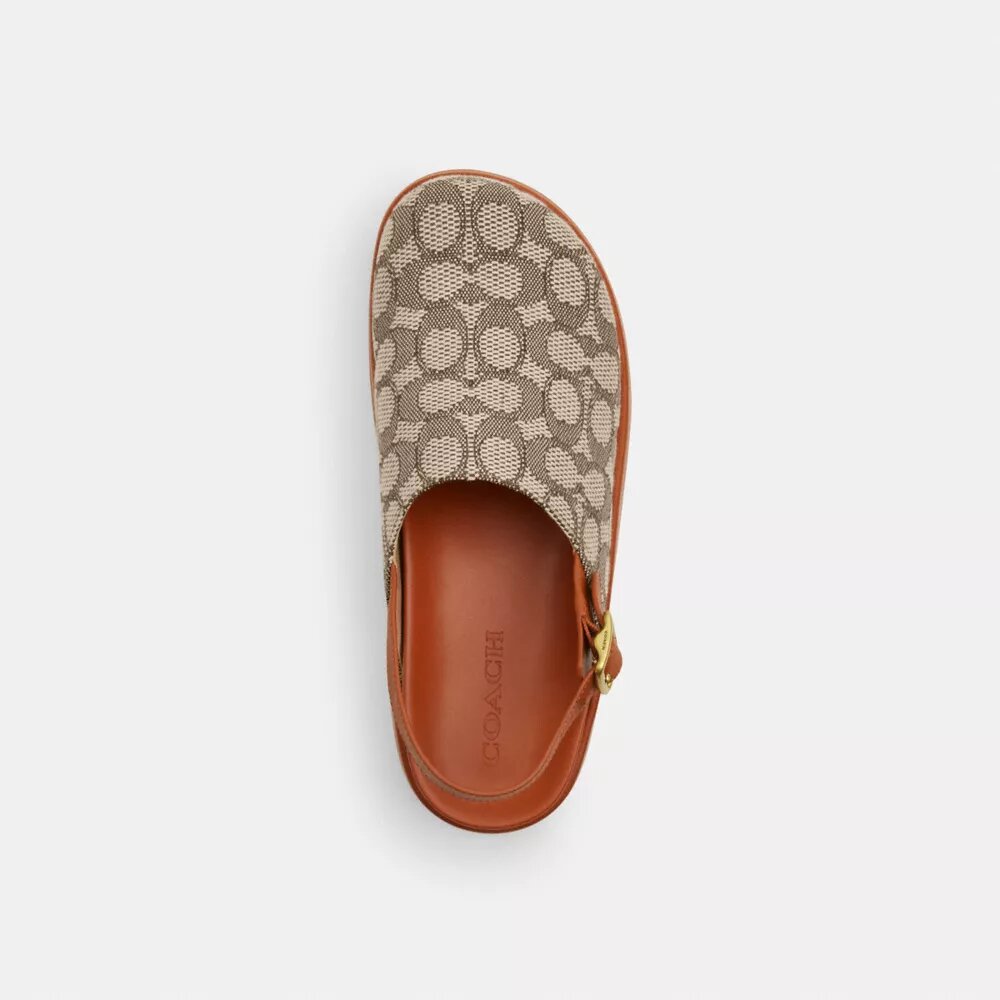 Plateau-Clogs mit geformter C-Platte aus unserem charakteristischen Jacquard-Textil