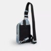 Racer Sling Pack aus „Loved“ Signature-Denim