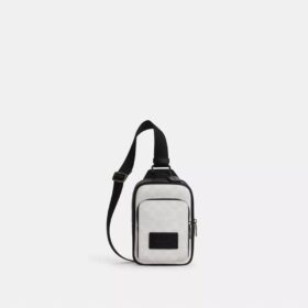 Racer Sling Pack aus Signature Canvas